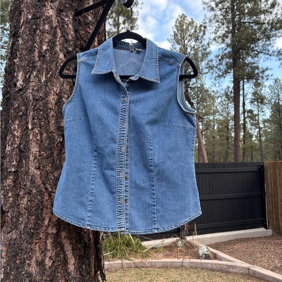 Upcycled St. John's Bay Blue Denim Vest with Granny squares - Picture 6 of 7